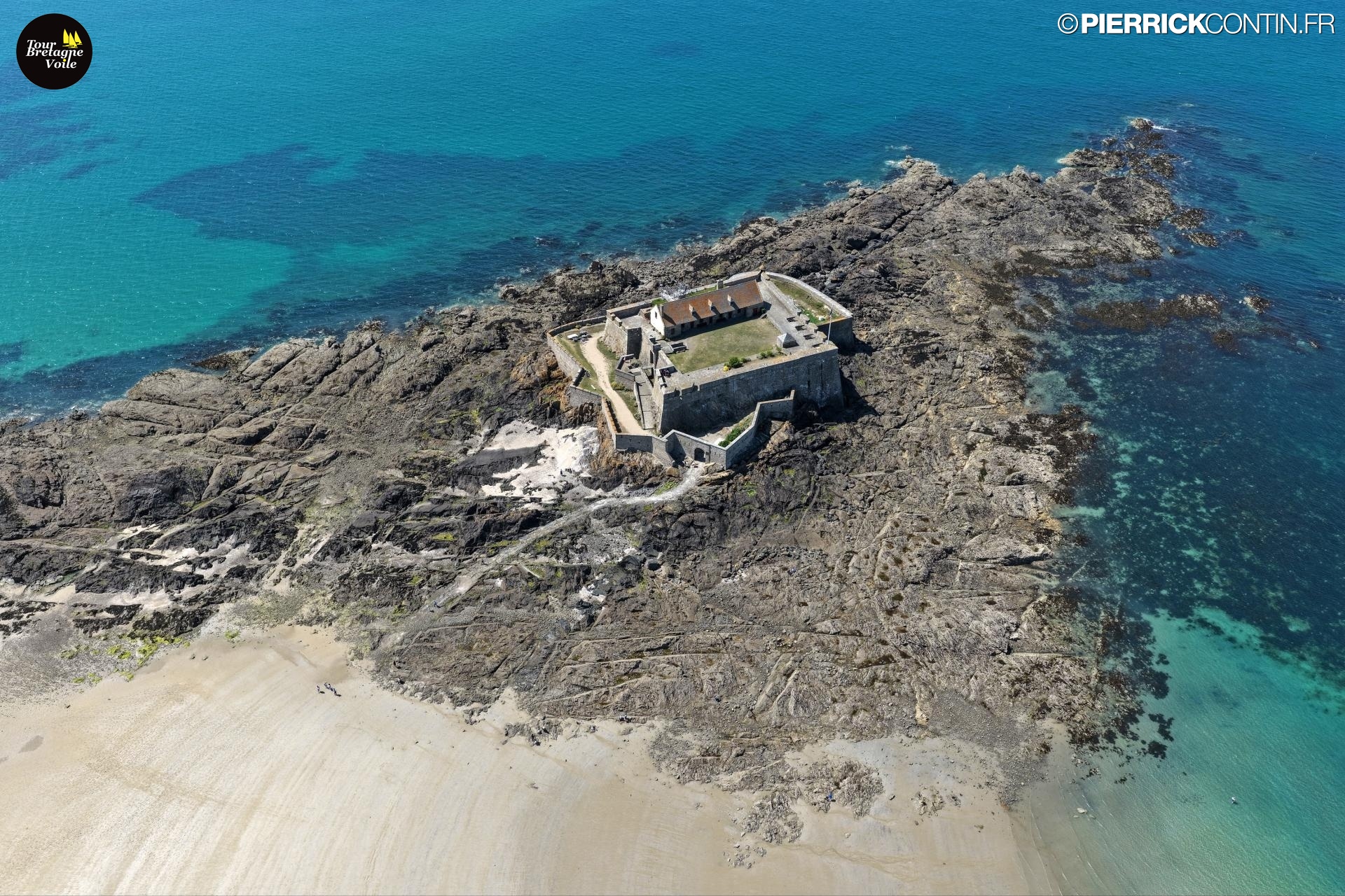 © Pierrick Contin © Pierrick Contin